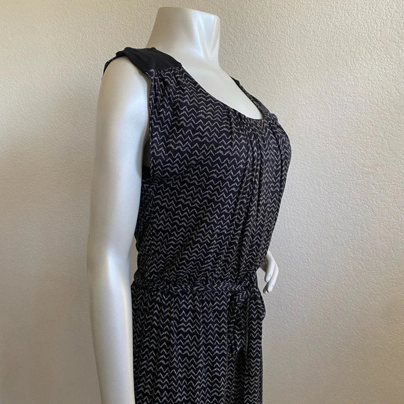 ❤️ Ann Taylor LOFT Womens Dress Sz XSmall Black Beige Chevron Stripes Sleeveless - Picture 11 of 12